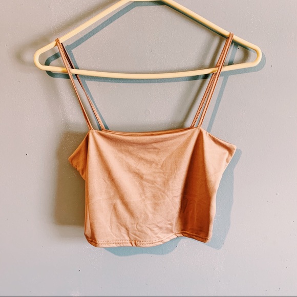 Tops - Nude crop top